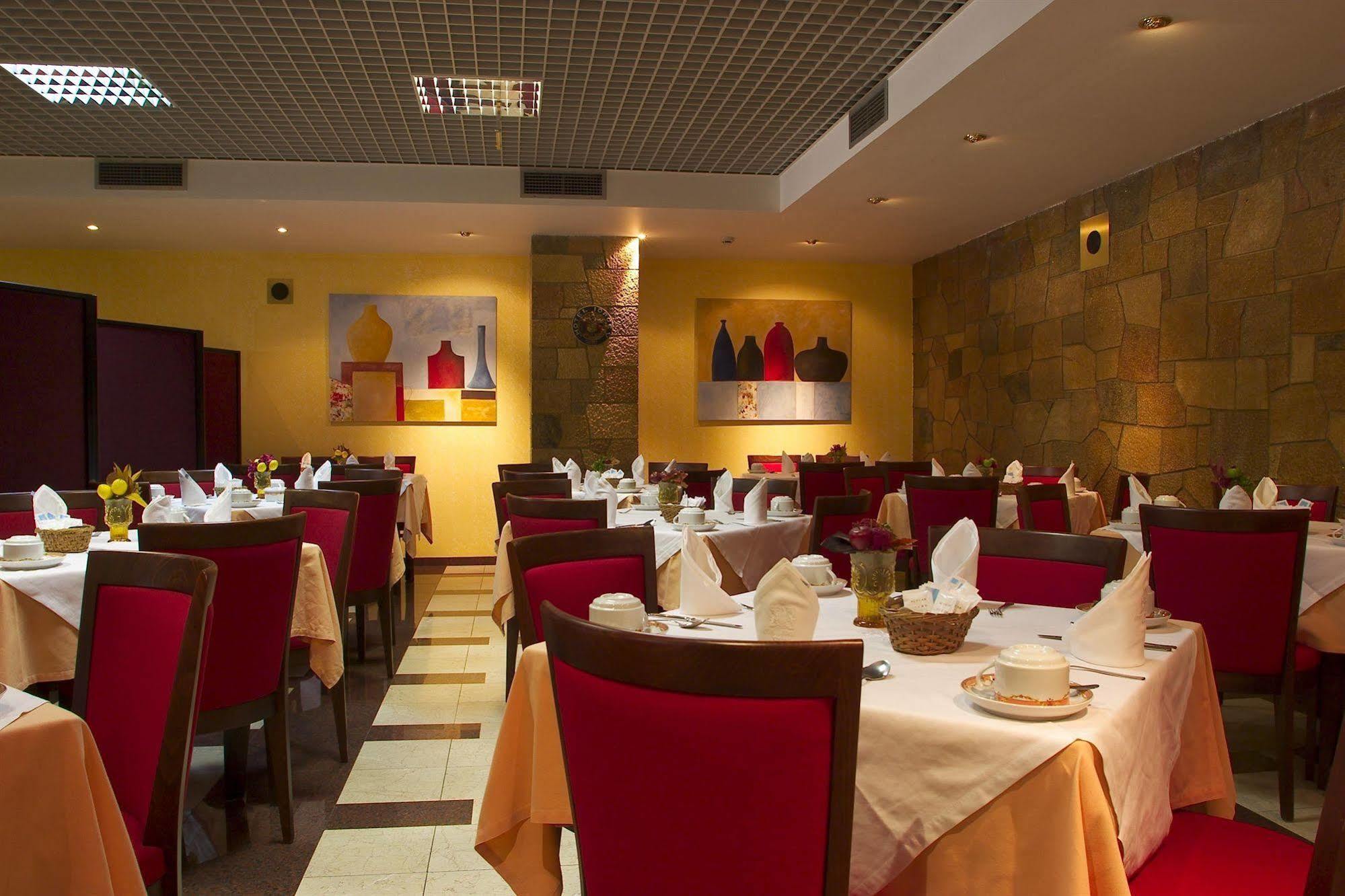 Hotel Jorge V Lisbon Restaurant photo